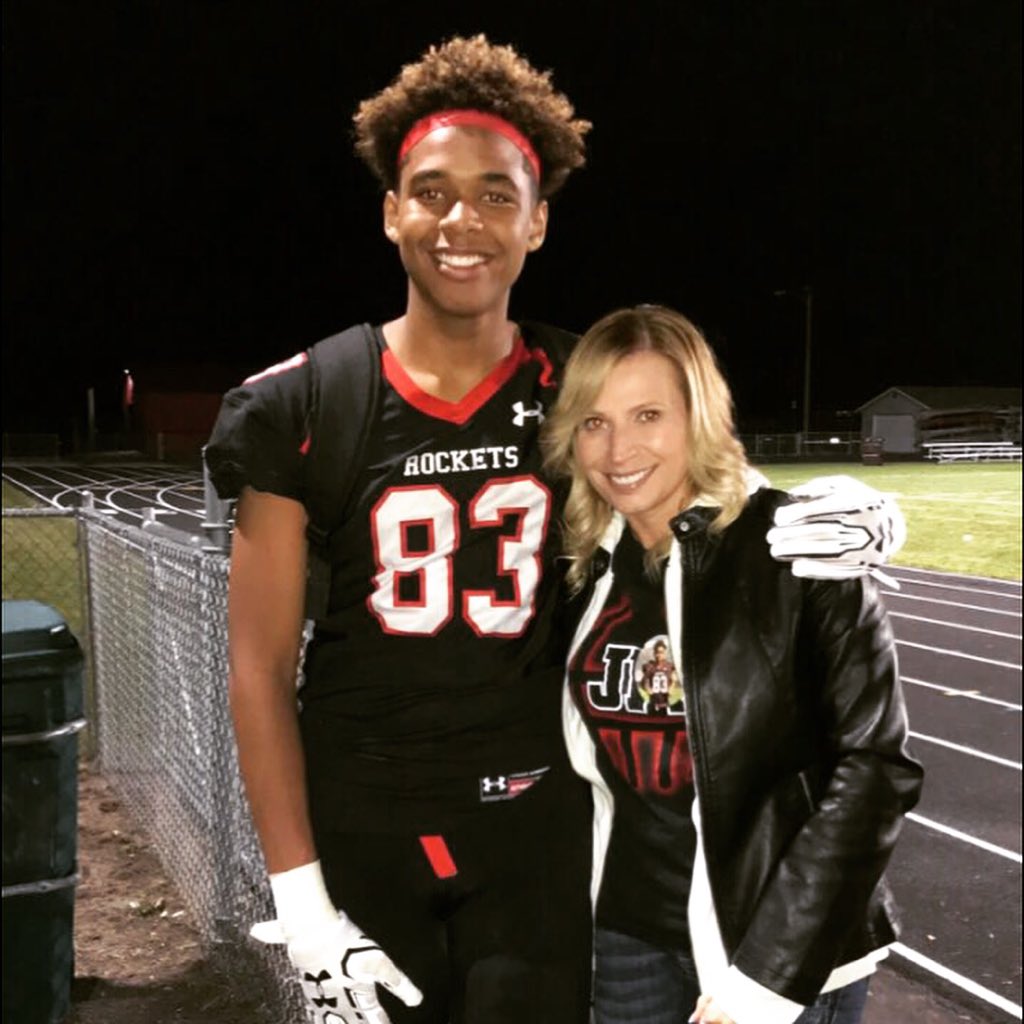 LightsssOut's tweet image. #NewProfilePic