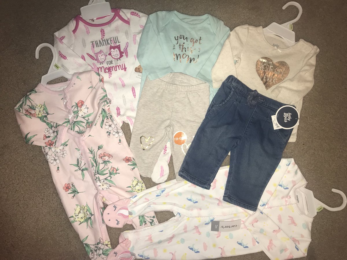allclairee's tweet photo. My ahijada’s mom is an inspirational woman, so I was extra thoughtful for her Christmas present 💗 #shedontgotatwitter #ourlilsecret https://t.co/g6iXLe29iO