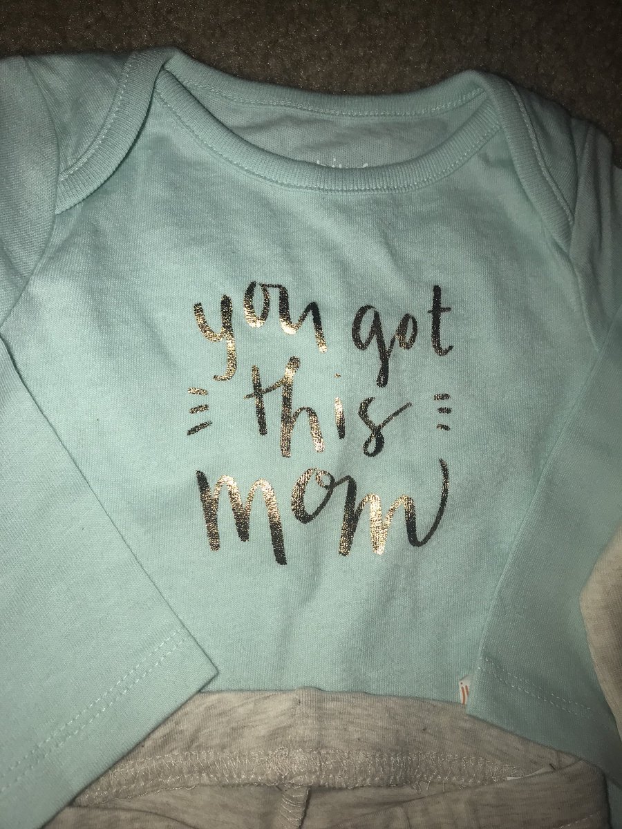 allclairee's tweet photo. My ahijada’s mom is an inspirational woman, so I was extra thoughtful for her Christmas present 💗 #shedontgotatwitter #ourlilsecret https://t.co/g6iXLe29iO