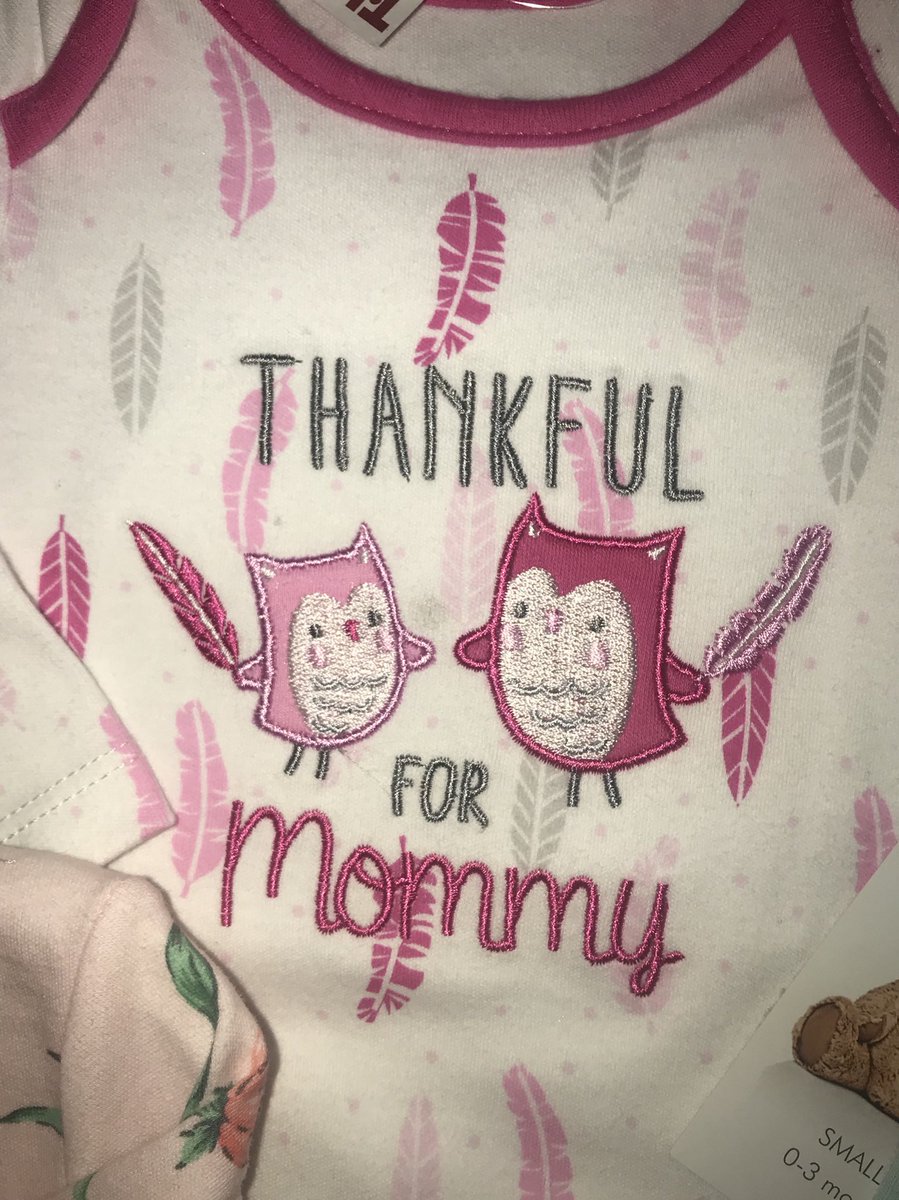 allclairee's tweet photo. My ahijada’s mom is an inspirational woman, so I was extra thoughtful for her Christmas present 💗 #shedontgotatwitter #ourlilsecret https://t.co/g6iXLe29iO