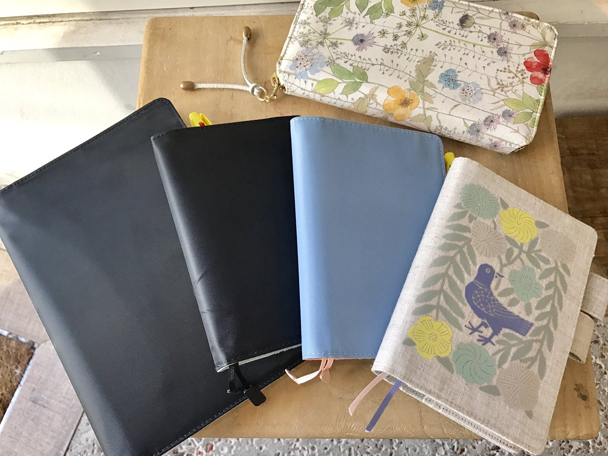 Tobichi ご紹介した手帳は ほぼ日ストア というほぼ日刊イトイ新聞内のウェブストアでも販売しております よろしければご利用くださいませ こちらが手帳のページです T Co 1da5upcsqk あやこ T Co Bluzp1yywu
