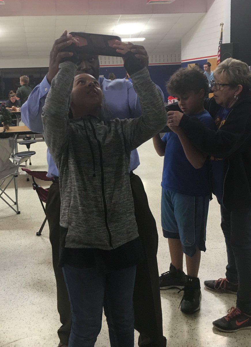 Looking at the stars! Enjoyed my time visiting Kissam Elementary’s Literacy night. Thank you staff and parents for supporting our students.