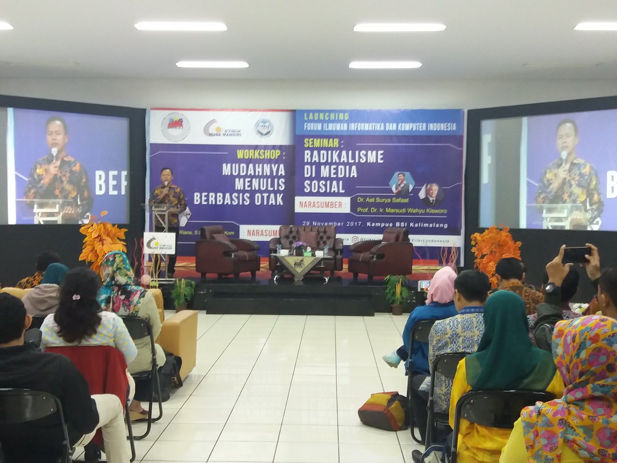 Sambutan Dewan Penasihat Forum Imuwan Informatika &amp; Komputer Indonesia (FIIKRI) Bapak Dr. Moch. Wahyudi, MM, M.Kom, M.Pd