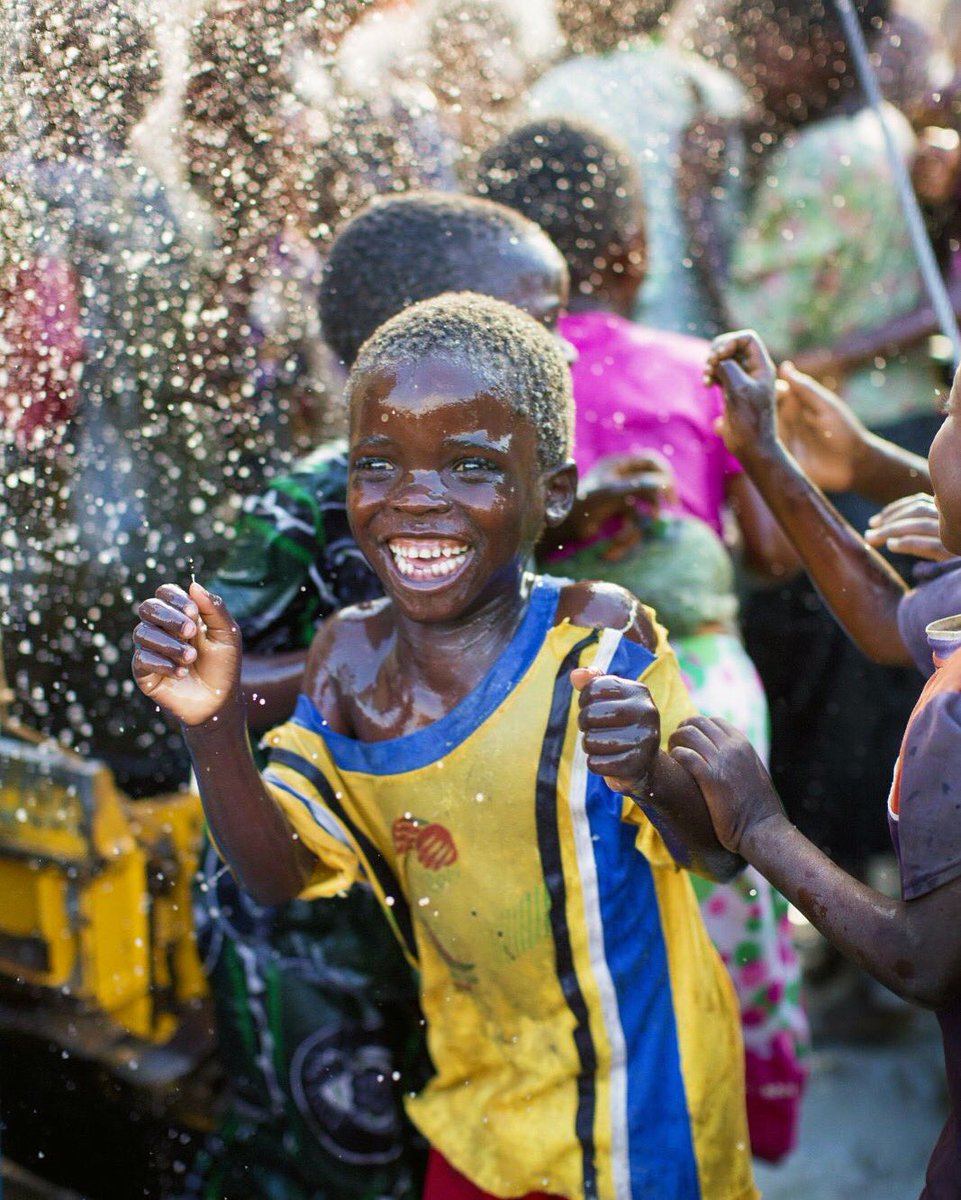 Charity Water Huge Heartfelt Thanks To Everyone Who Celebrated Givingtuesday Today In Less Than 24 Hours You Funded Clean Water For Over 2 900 People Around The World Which Is Absolutely Charity Water Huge Heartfelt Thanks To Everyone Who Celebrated Givingtuesday Today In Less Than 24 Hours You Funded Clean Water For Over 2 900 People Around The World Which Is Absolutely