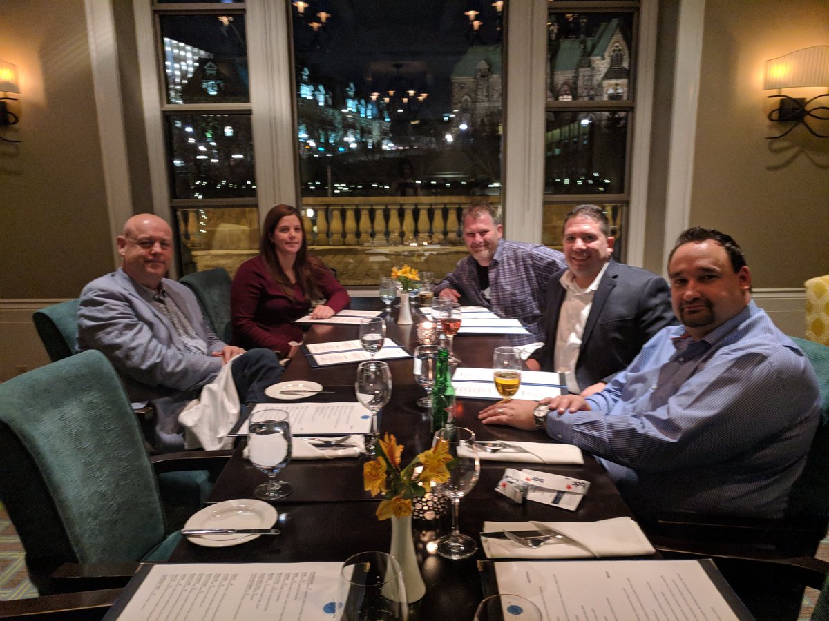jason_hamiltonm's tweet photo. Amazing entrepreneurs at dinner tonight with Chris @chrisxt007 of Cimpl, Vicki @vicki_iverson of Iversoft, David @1RA of PostBeyond and Dean @NachosBracko of NachosBot & Brackomedia #SaaSNorth #wilfrids https://t.co/4G1G07mKPX