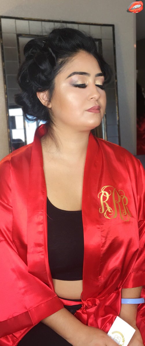 shayscosmetics1's tweet photo. 🌐Visit https://t.co/1JDCiDl8xk
•
#Wedding glam for this beauty! Such a breeze and a pleasure to work with 😊
•
#makeup #houston #texans  #astros #rockets  #ladies #women #beat #lipstick #foundation #eye #face #lips #htown #texas #houstonartist #sugarland #girls #lady #fashion https://t.co/rVyL8OSUM6