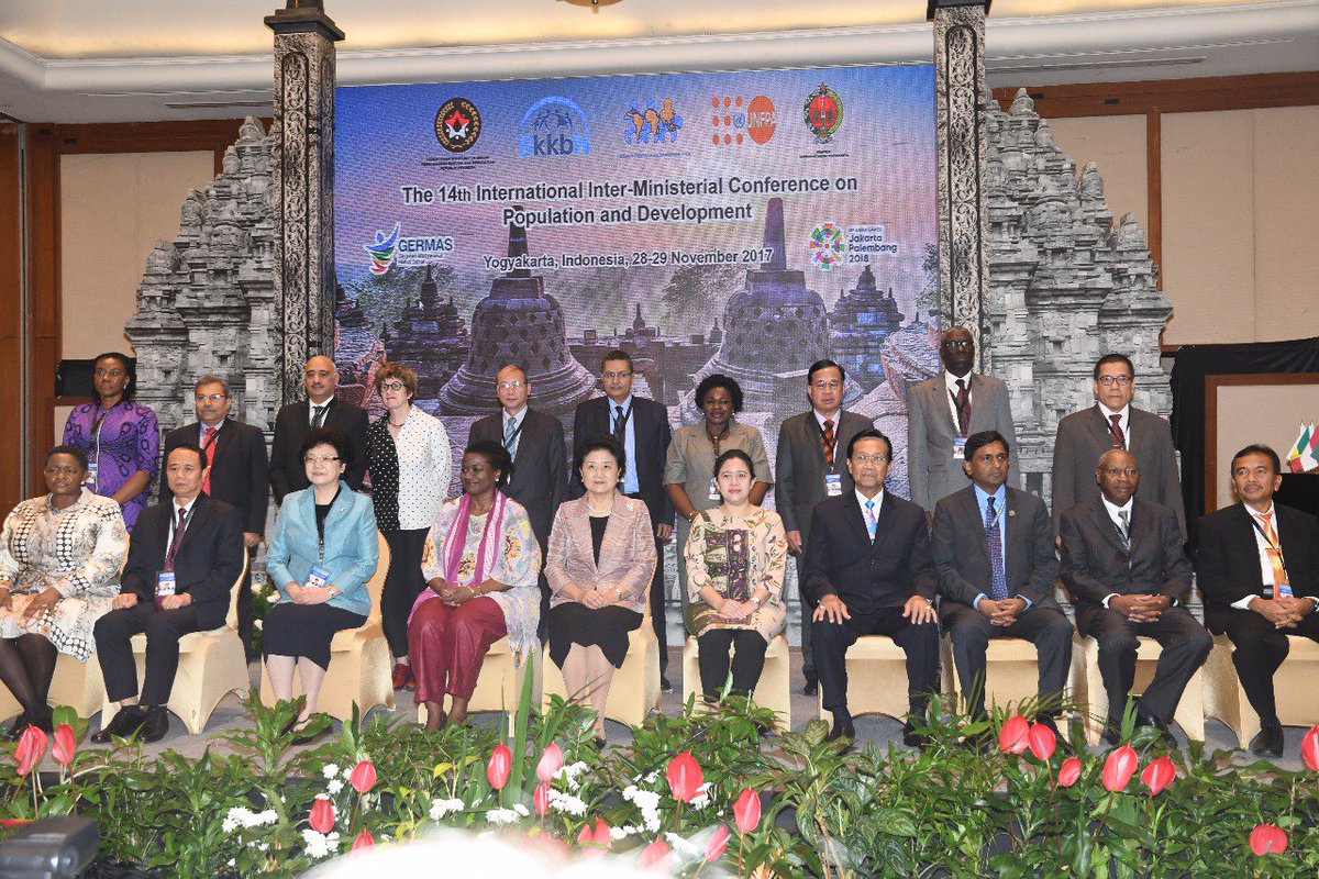 kemendukbangga's tweet photo. Kegiatan 14th International Inter-Ministerial Conference yang dihadiri oleh Menko PMK Puan Maharani, Sri Sultan Hamengku Buwono X, Executive Director PPD Joe Thomas, Chair of PPD and Honourable Minister Li Bin, dan Executive Director UNFPA Natalia Kanem #PPD2017 https://t.co/xydYeQNEyz