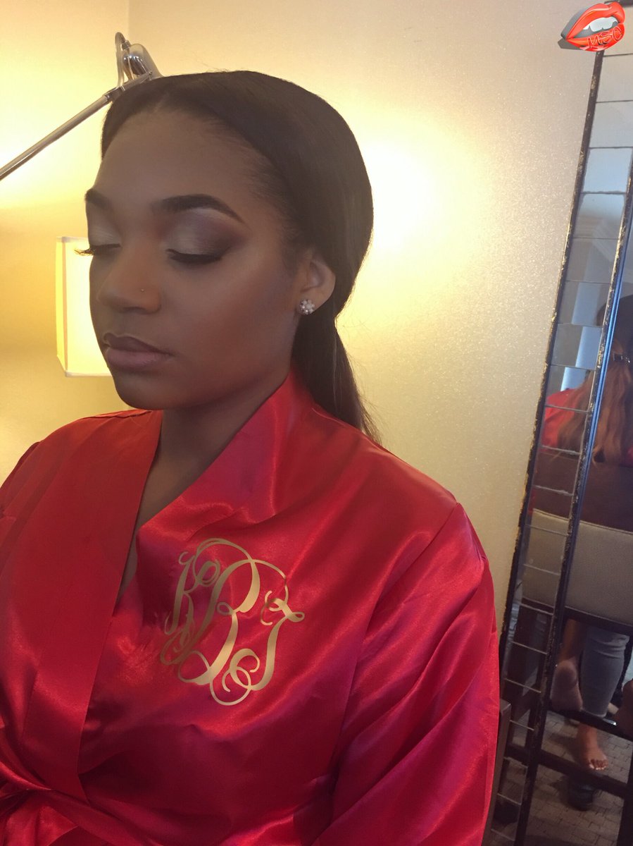 shayscosmetics1's tweet photo. 🌐Visit https://t.co/1JDCiDl8xk
•
#Wedding #glam for this sweetheart 😊
•
#makeup #houston #texans  #astros #rockets  #ladies #women #beat #lipstick #foundation #eye #face #lips #htown #texas #houstonartist #sugarland #girls #lady #fashion #beauty #TransformationTuesday #RT https://t.co/2DqhQmQz7L