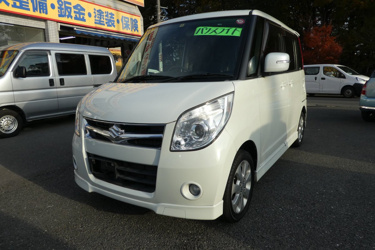 ট ইট র 横山自動車販売 株 100円レンタカー 入荷速報 もう一台かっこいい車が入荷しております 平成年式 スズキ パレット Xs 純正エアロ スマートキー 左パワースライド 走行 49 600km 車検2年付き 総額 69 8万 ファミリーの方にも人気なスライド