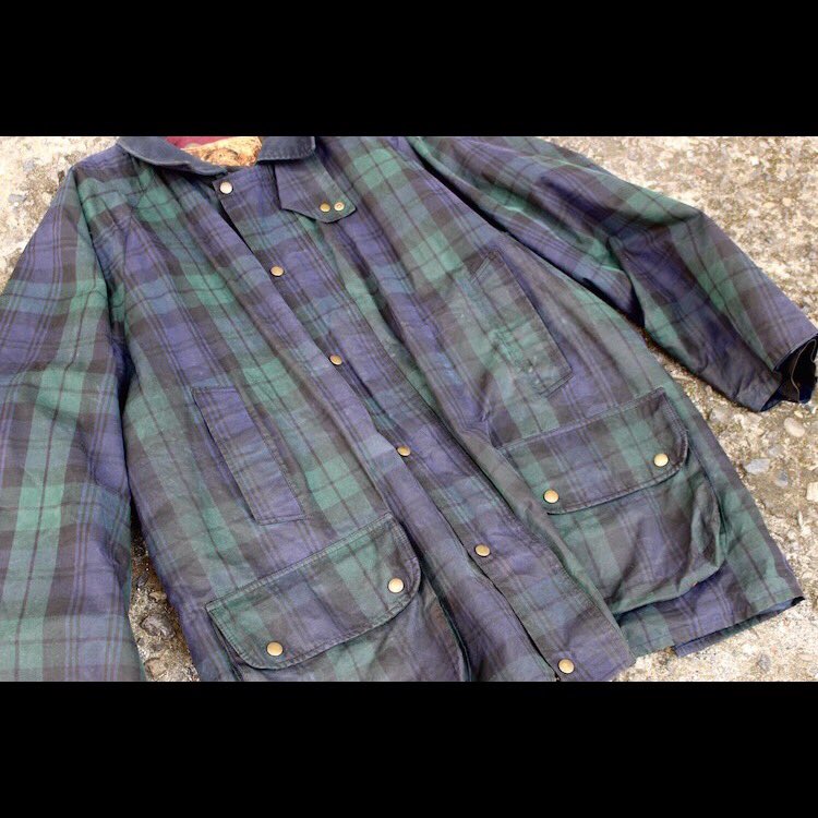 doluke_tokyo's tweet photo. new arrival .
『Tartan Check Oiled Jacket』 
クラシカルな佇まい。チェックの取り入れ方。

#doluke #vintage #used #fashion #ootd #outfit #snapshot #street #classic #tartancheck #oiledjacket #古着屋 #原宿 #入荷 https://t.co/0VnFrvi0VL