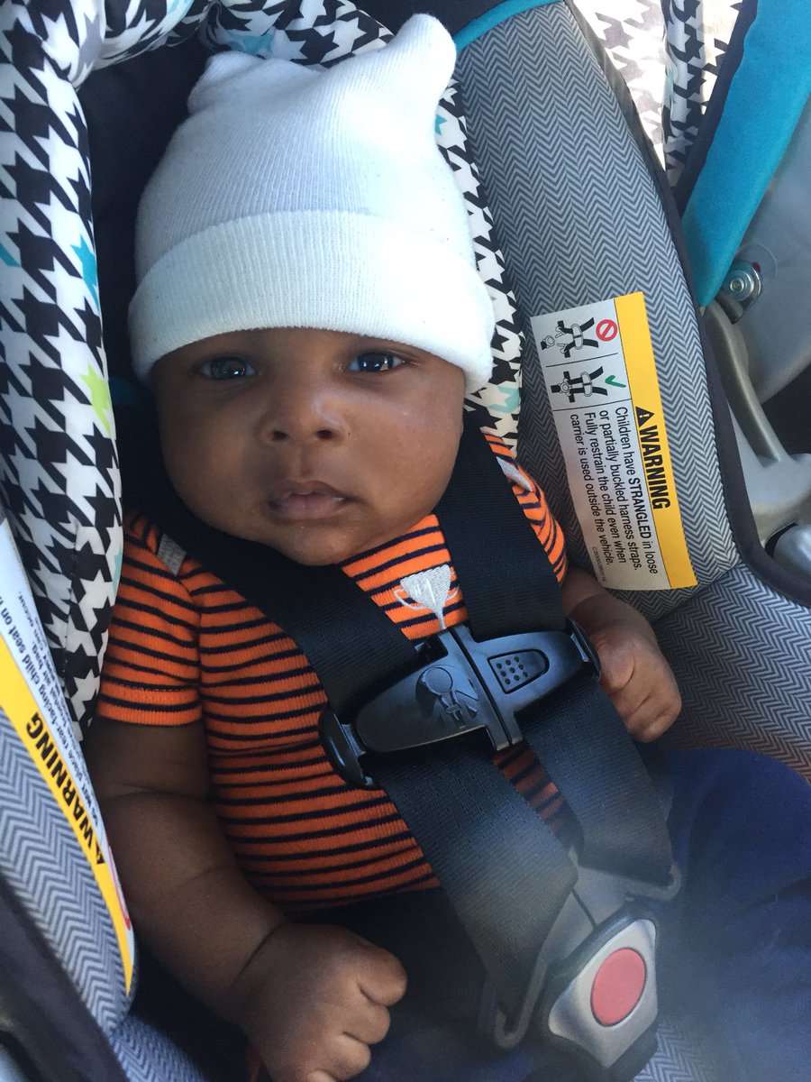 prettyblvck__'s tweet photo. I️ literally thank God everyday for blessing me with my little handsome man❤️ #lockupyadaughters #6weekstoday🎉 https://t.co/CH3Wlx8lkj