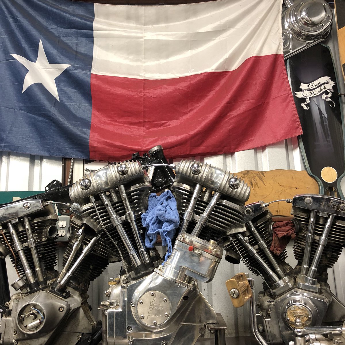 #Shovelhead #Texas #morrismagneto #throwbackcycles #conezone