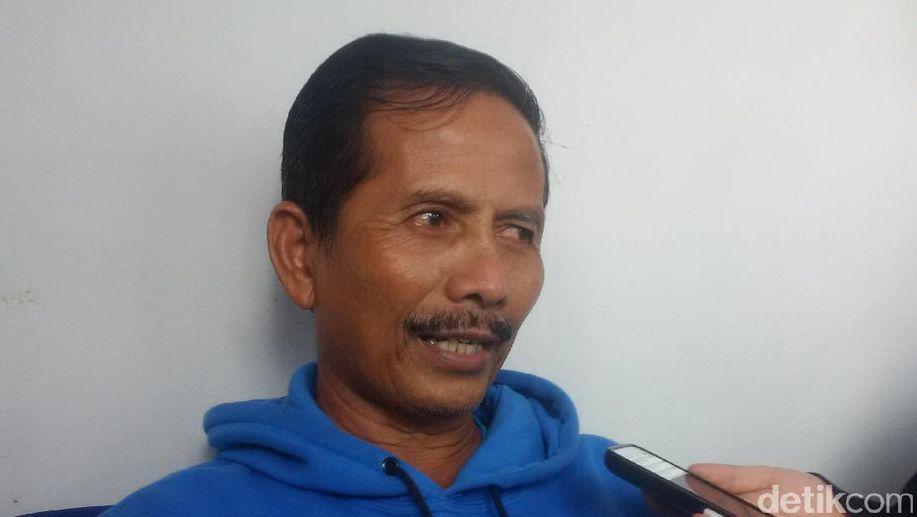 detiksport's tweet photo. Djajang Nurdjaman Bertahan di PSMS Medan https://t.co/0OYK1j9VUX https://t.co/M9KFIU8WSj