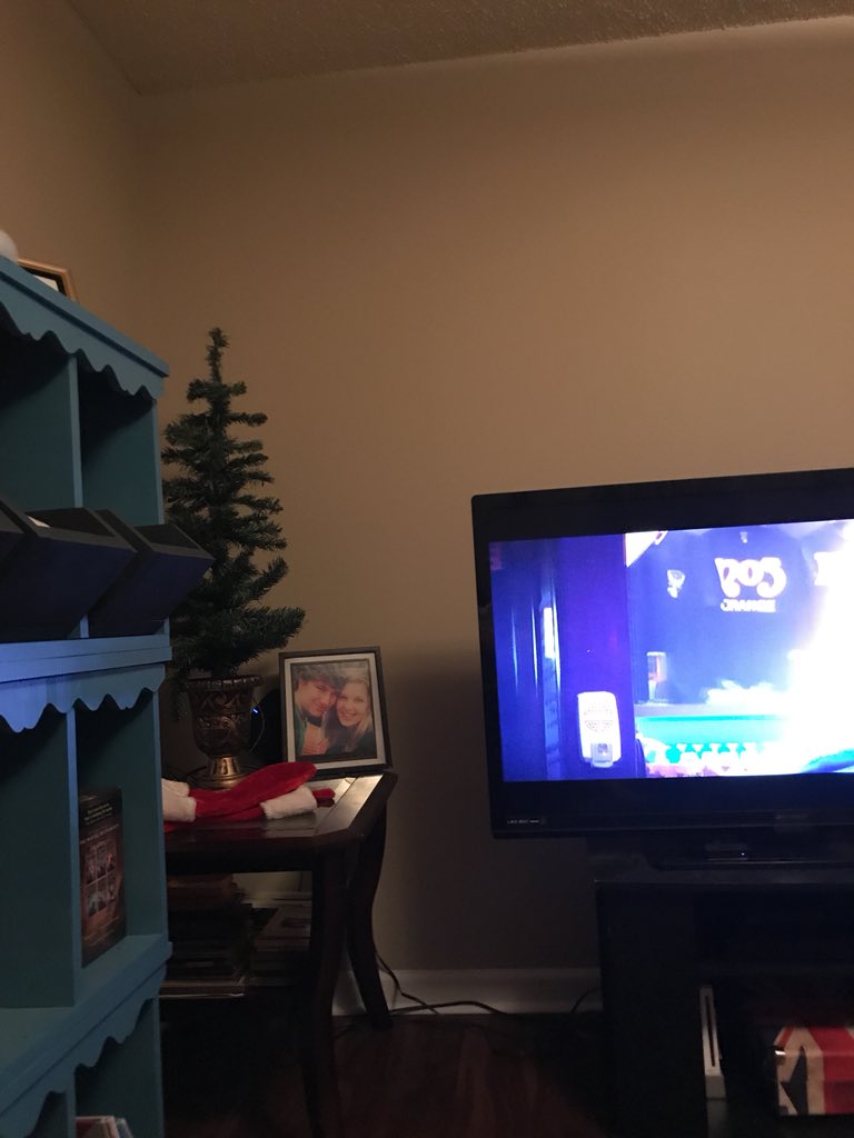 ThomasLoll96's tweet photo. @KyleeBadgett No tinsel https://t.co/S6fOPYhiMO