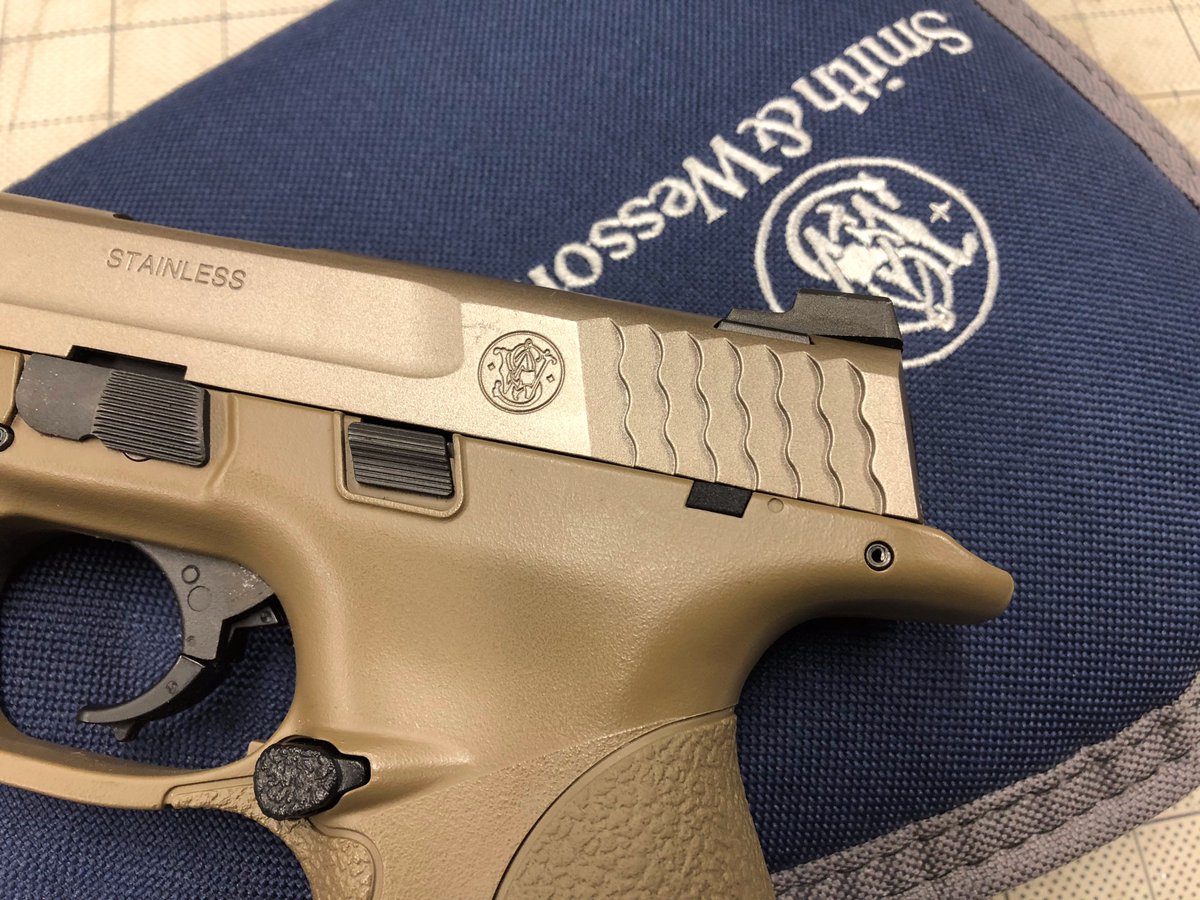 たまには東京マルイのM&P9 Vカスタムをいじってみた。アンビサム