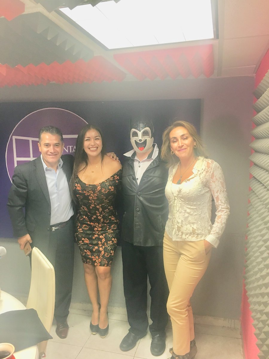 yazcontigotv's tweet photo. Tuvimos un programa muy enriquecedor como todos los martes amo aprender, amo a mi público, amo a mis invitados, amo el emprendimiento, amo el Coaching, amo a Dios y a mis sueños. #yazcontigo https://t.co/HjU6i7EQIm