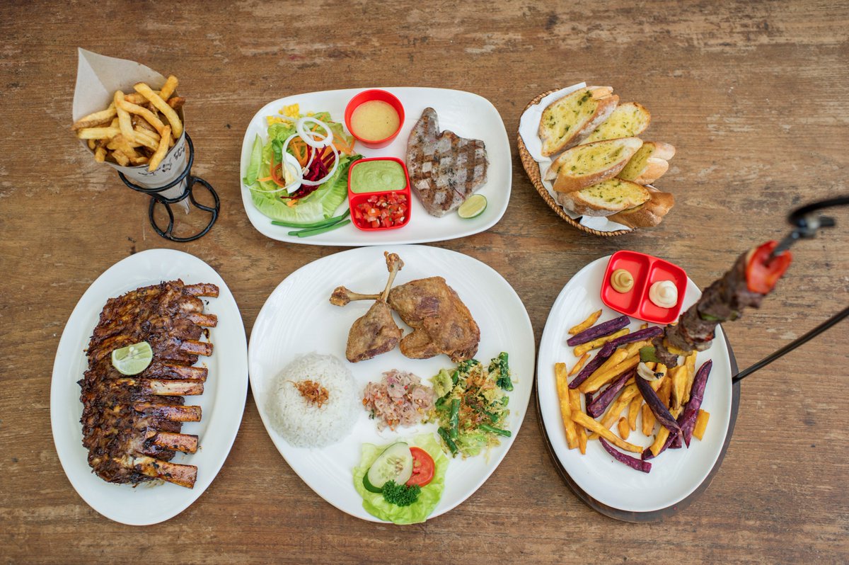 hogwildbali's tweet photo. Table for one, please!!! 😝😋🤤
Eat like no one is watching.
Bon appetite! 

Enjoy wicked ribs, brutal martinis and have a roaring good time at the hottest place in Bali! ONLINE BOOKING at https://t.co/kjlaONQ6zB or call us at +62(0) 361 8476722 https://t.co/KTB1uxsdZo