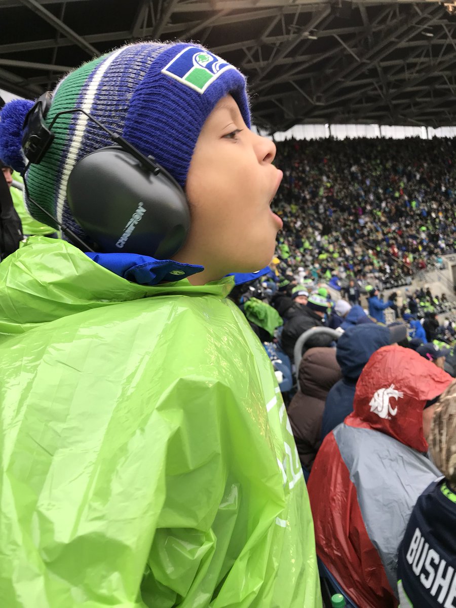 newtrackcity253's tweet photo. #veritycolors contest entry for our team member #lil12thman #gohawks @verityseattle https://t.co/dsp3fn3Yn5