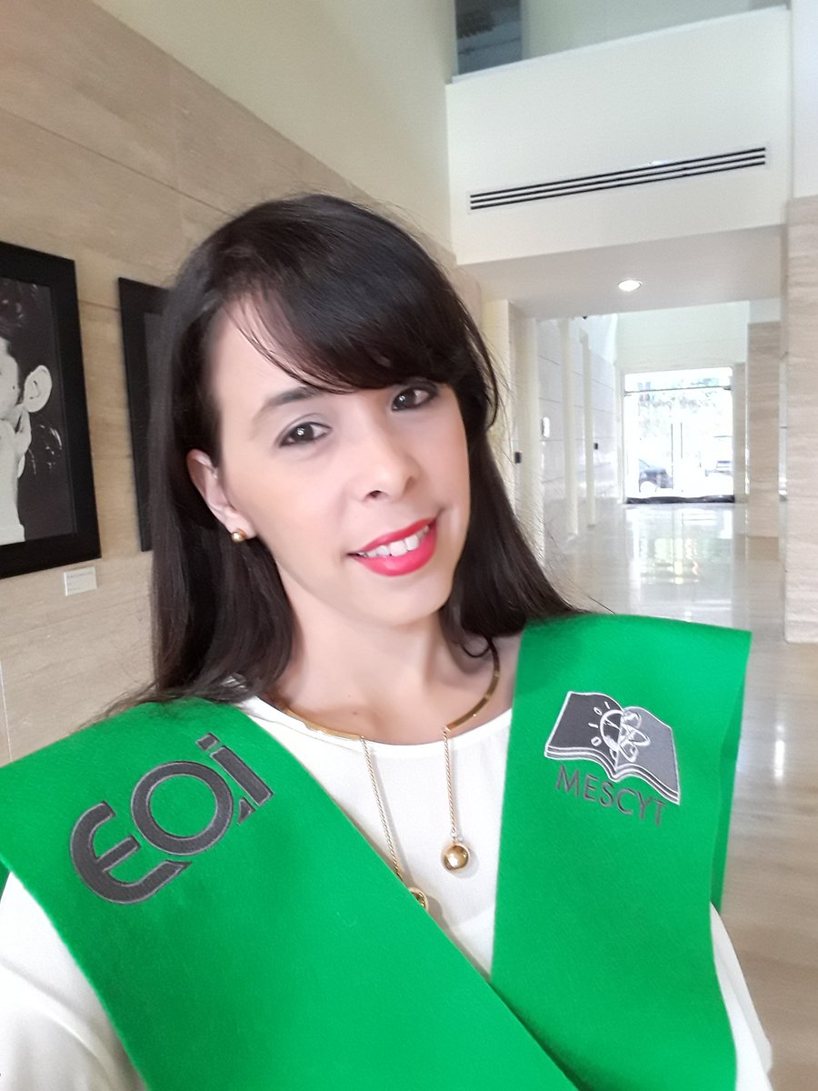 adylan13's tweet photo. Feliz y orgullosa!  Gracias al @MESCyT y a la @eoi por ayudarme a crecer como persona y profesional. #GestionEducativa @blancalcatalan https://t.co/xonnLUuwJX