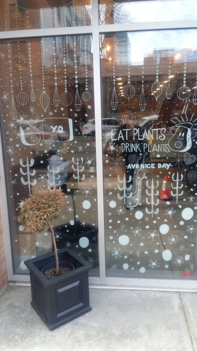 chrislui01's tweet photo. Getting into the holiday spirit with @kbandcompany @DBAyeg Holiday Window! #yegdt #DBAholidaywindow! https://t.co/YMPxr0Hquu