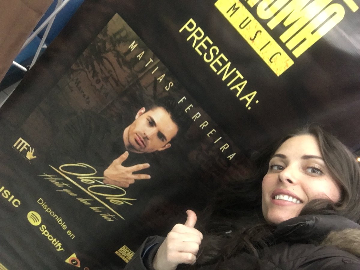 HDezCarla's tweet photo. Hoy en el lanzamiento del 2do sencillo de @Matiferreiraa #OleOlehastaquedenlastres 💃🏼🎤🎶🕺🏻Me encantó!! Tienen que escucharla!! Felicidades!!!! @RigoMontijo productor y gran amigo 🙏🏻❤️🍀 #RIGMAMUSIC https://t.co/dc07ItGm1N