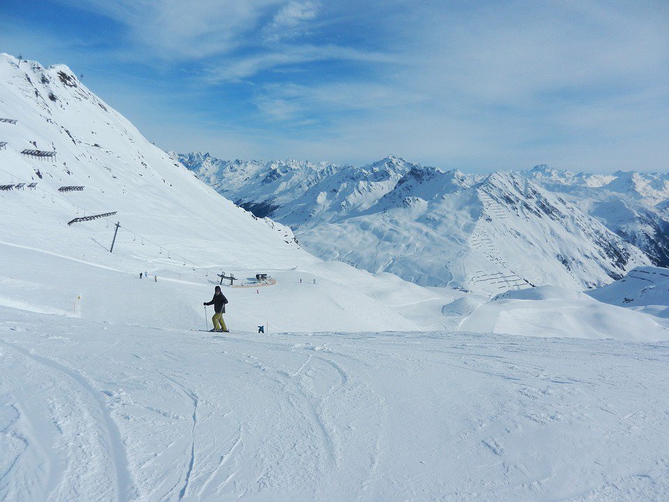 casaliotravel's tweet photo. Where to spend a ski trip and winter holiday in Europe? https://t.co/EUqZ6D5tCL
#austria #ski #skiresort #chalet #winterchalets #casalio #winterurlaub #holiday #holidayvillas #travel #ferien #reisen #urlaub #villa #holidayrentals #mieten #rental https://t.co/TomHTp4pBS
