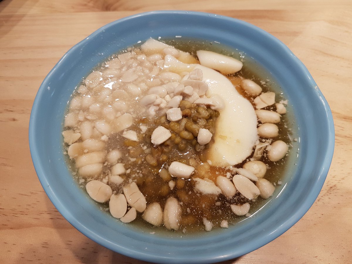 naiwenju's tweet photo. #臺大後門
#豆花
#soypudding
#sweattofu
#tofupudding https://t.co/wCHgJvZHpi