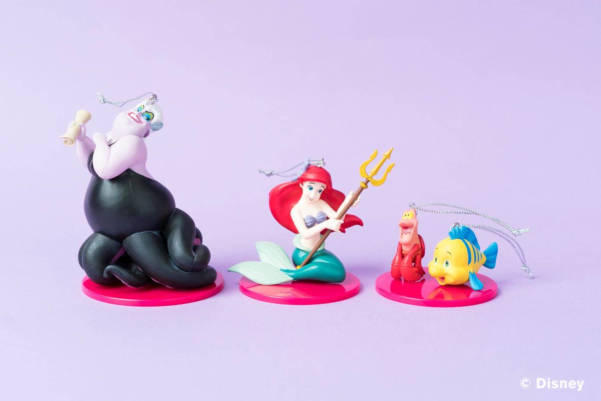 Happyくじ A Twitter Disney クリスマスオーナメントくじ 17 開催店舗はここで検索 T Co Rapjo3gnmq 写真はリトル マーメイド 不思議な魔力を持つ父のトライデントを手にしたアリエル アースラは右手にアリエルがサインした契約書を持ち 左手で掴んで