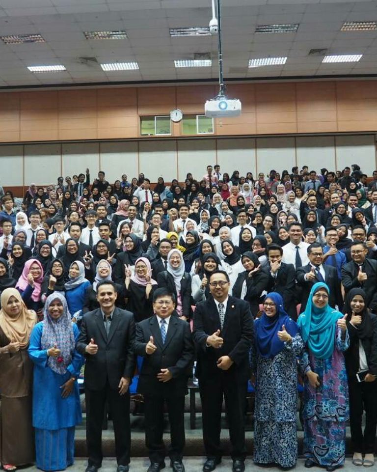 UUM Law Society on Twitter: "[TALK BY ADJUNCT PROFESSOR ...