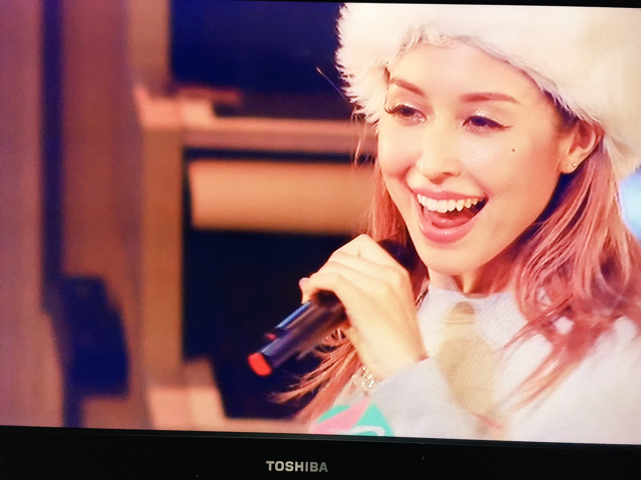 Rena Ar Twitter Undressツアーのdvd届いた Beniちゃんはもちろん どの衣装も可愛いけど ホワイトの衣装好き あーbeni ちゃん可愛いすぎる なんでこんなに可愛いの 笑 3ヶ月連続ライブ行ったけど もうすでに行きたい O とりあえずdvd見