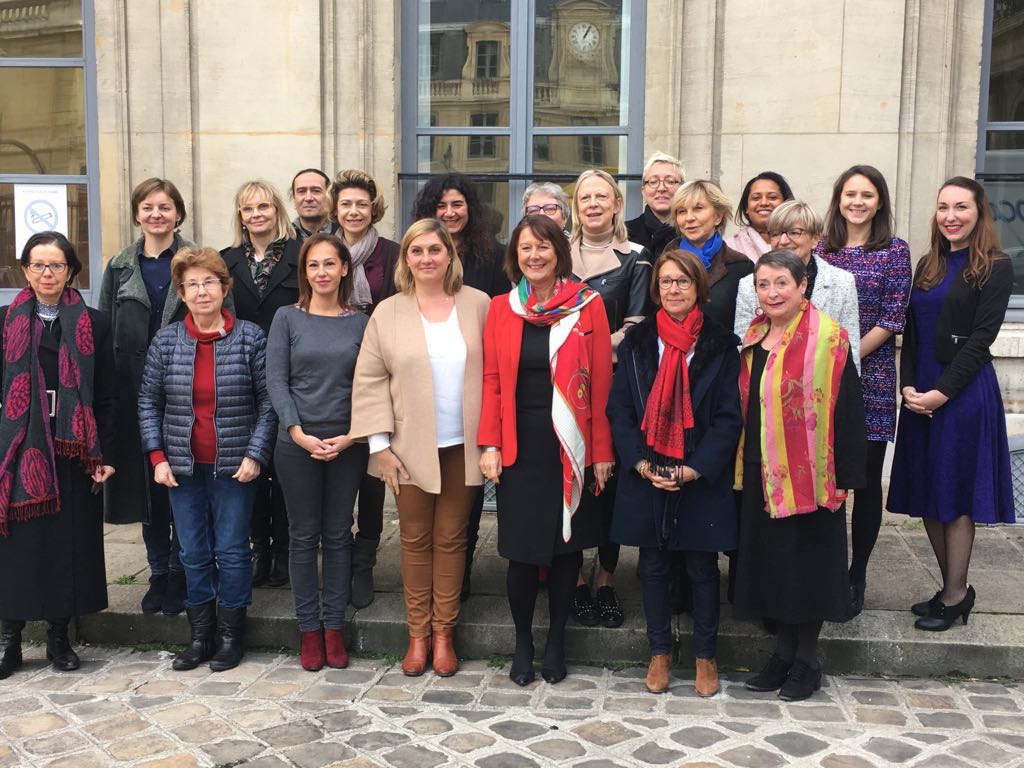 La mobilisation contre le sexisme continue avec les associations engagées pendant la campagne #sexismepasnotregenre qui ont créé le collectif #ensemble contrelesexisme et organisent une journée nationale de débats le 25 janvier <a href="/InterElles/">Cercle InterL</a>  <a href="/MarleneSchiappa/">🇫🇷 MarleneSchiappa</a>