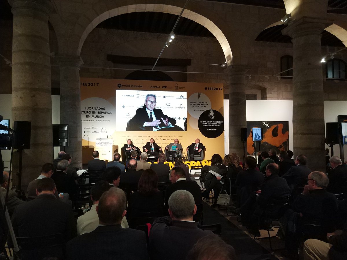 chsriosegura's tweet photo. El presidente de la CHS participa en las Jornadas Futuro en Español #FEE2017 de @Vocento y @AgendaCAF. Iberoamérica y España comparten experiencias para optimizar el uso del agua @laverdad_es https://t.co/Cmr3OQDLpA