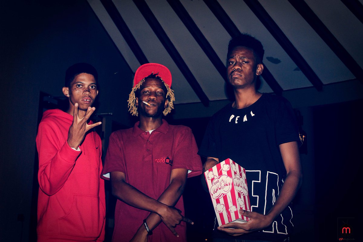 mrichoboolins's tweet photo. At the Phaks Show #Boolins https://t.co/5wItwhMF9Q