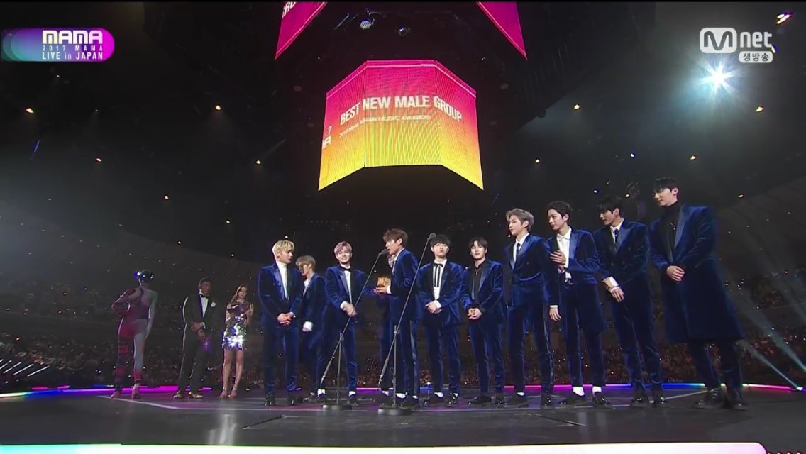 [ #2017MAMA ] Wanna One ได้รับรางวัล Best New Male Artist ในงาน 2017 MAMA in Japan ค่ะ 🎉

#WANNAONE #워너원