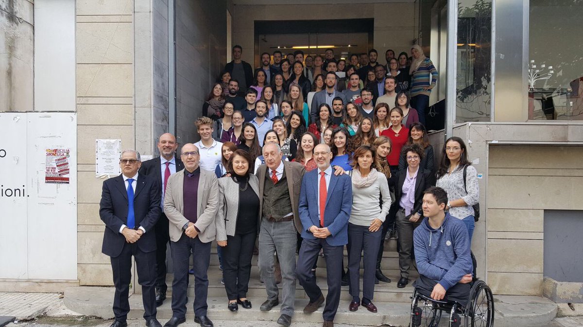 francescagimi's tweet image. Speaking of @CochraneRehab #evidence in the treatment of #lowbackpain at the 13th edition of #EMRSS in Siracusa #alwaysgreatbeinghere