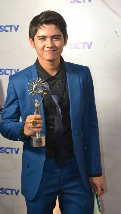 TaiwanAlc's tweet photo. Bismillah semoga di tahun ini menjadi rezekinya abang @alysyarief lagi amin3x yarobal alaminn #AliandoAtSCTVAwards https://t.co/tv5O7CKiSo