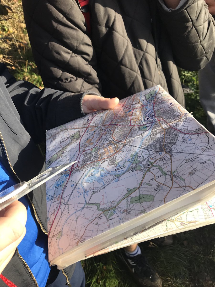 RobStevenson6's tweet photo. @BSDCofficial @bsdcSport L1 Course having a goood go a navigation skill, #goodweatherday somewhere near Burton โwe think!!!โ https://t.co/UqH2weEu3V