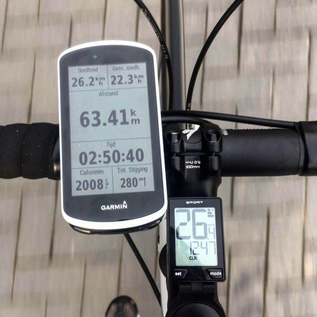 dfqdsfqdsfs's tweet photo. @louisedelputte testte de @garminbelux_nl Edge 1030 fietscomputer & schreef een review op de blog! Link:https://t.co/Y1MXuQVZcj #garmin #edge103 #fietscomputer https://t.co/BYqF0QSqhY