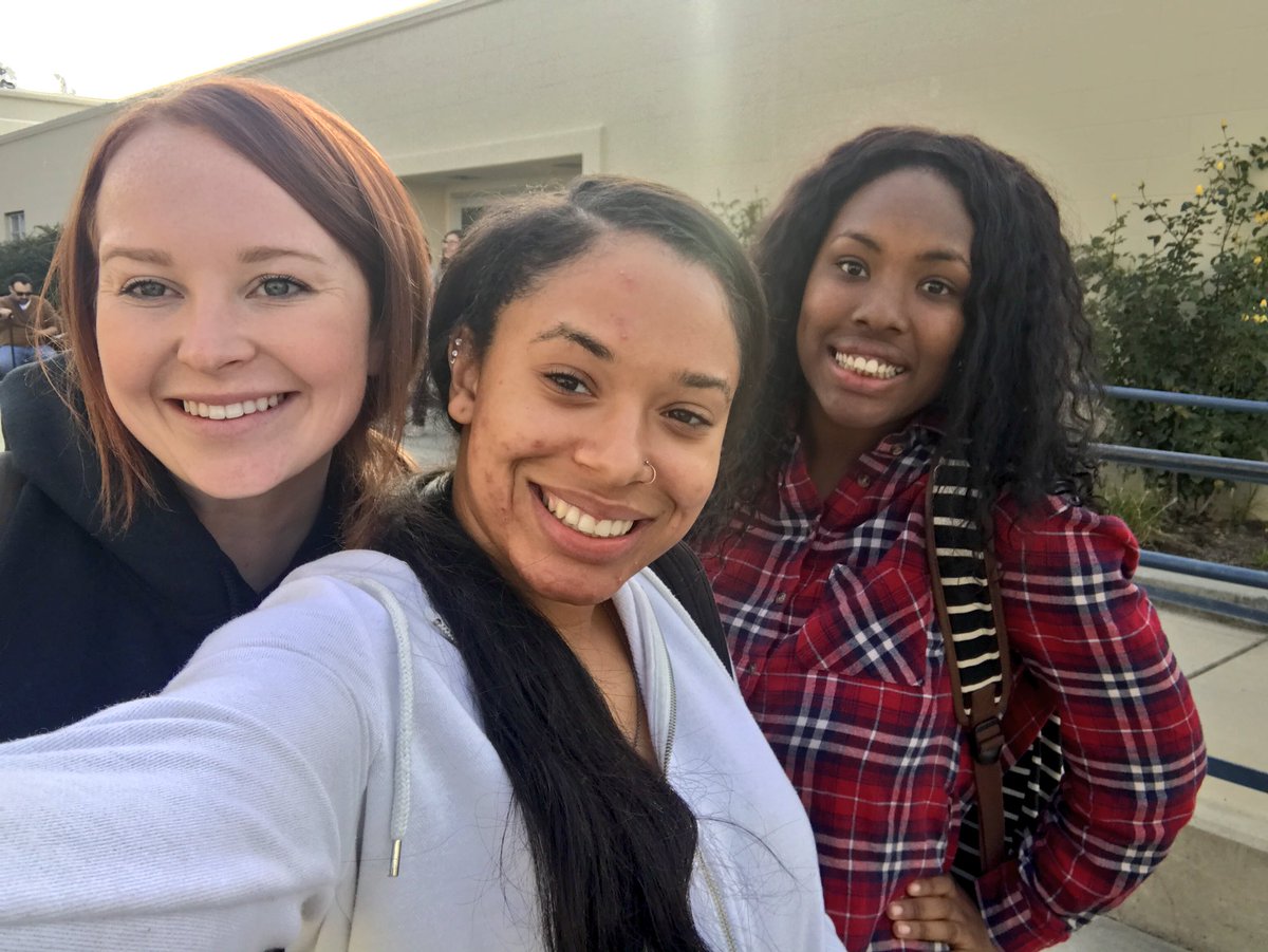 MichaelaGilles4's tweet photo. Selfie with my #PRpals https://t.co/icmODD7J2O