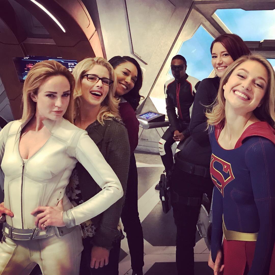theflashbot's tweet photo. [BTS] ภาพเบื้องหลังการถ่ายทำตอนครอสโอเวอร์ #CrisisOnEarthX ครับ (2)

จากอินสตาแกรมของ Echo Kellum aka Mr. Terrific https://t.co/14n3WkJyAh