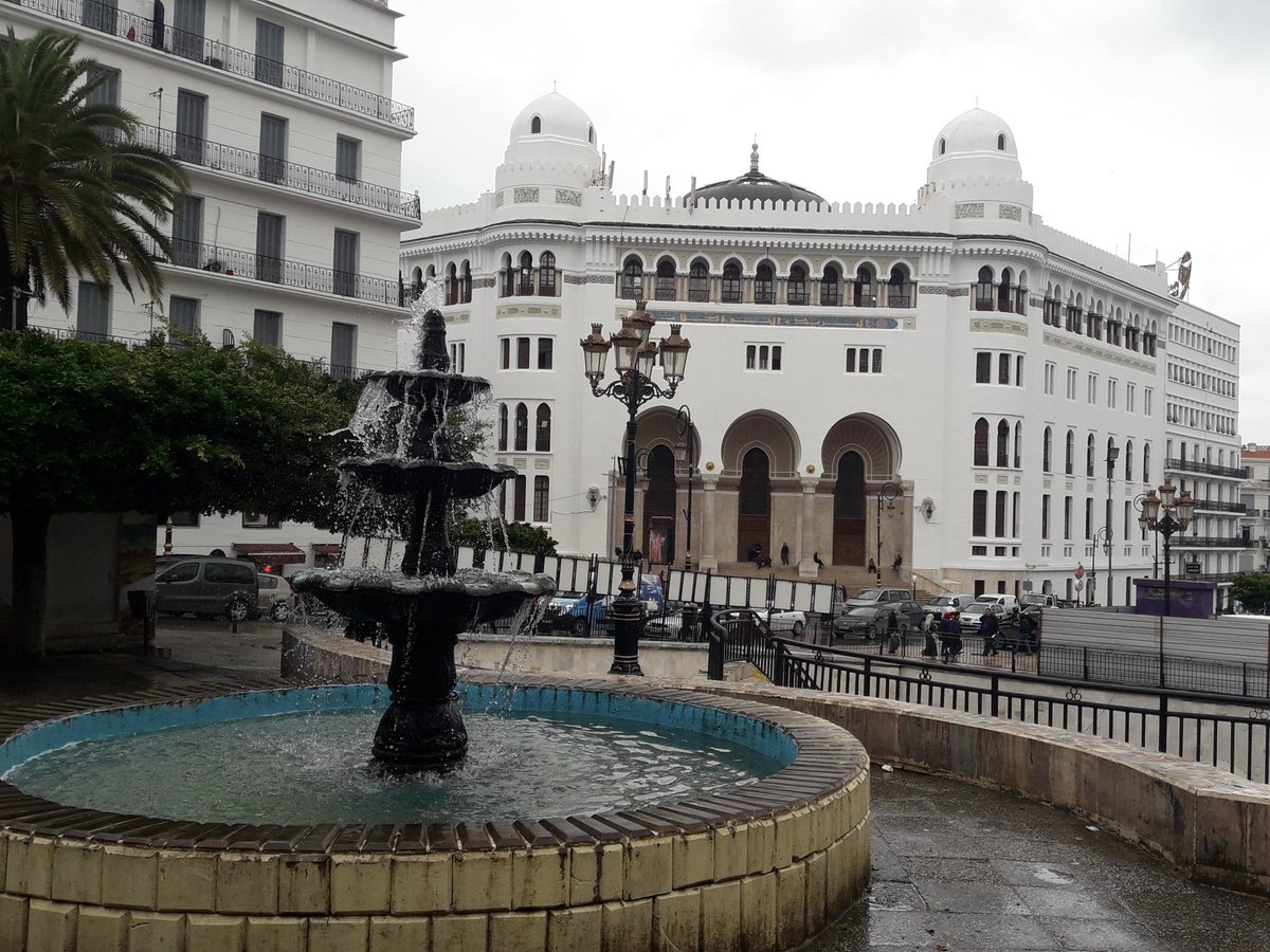_sarah_zi's tweet photo. #goodmorning White Algeria #tourisme #architecture #travel #Algérie #photography #photo #DiscoverAlgeria #Discover #DZ #السياحة #Voyage #Algeria #الجزائر #السياحة_في_الجزائر #اكتشف_الجزائر https://t.co/RBReYr2zHv