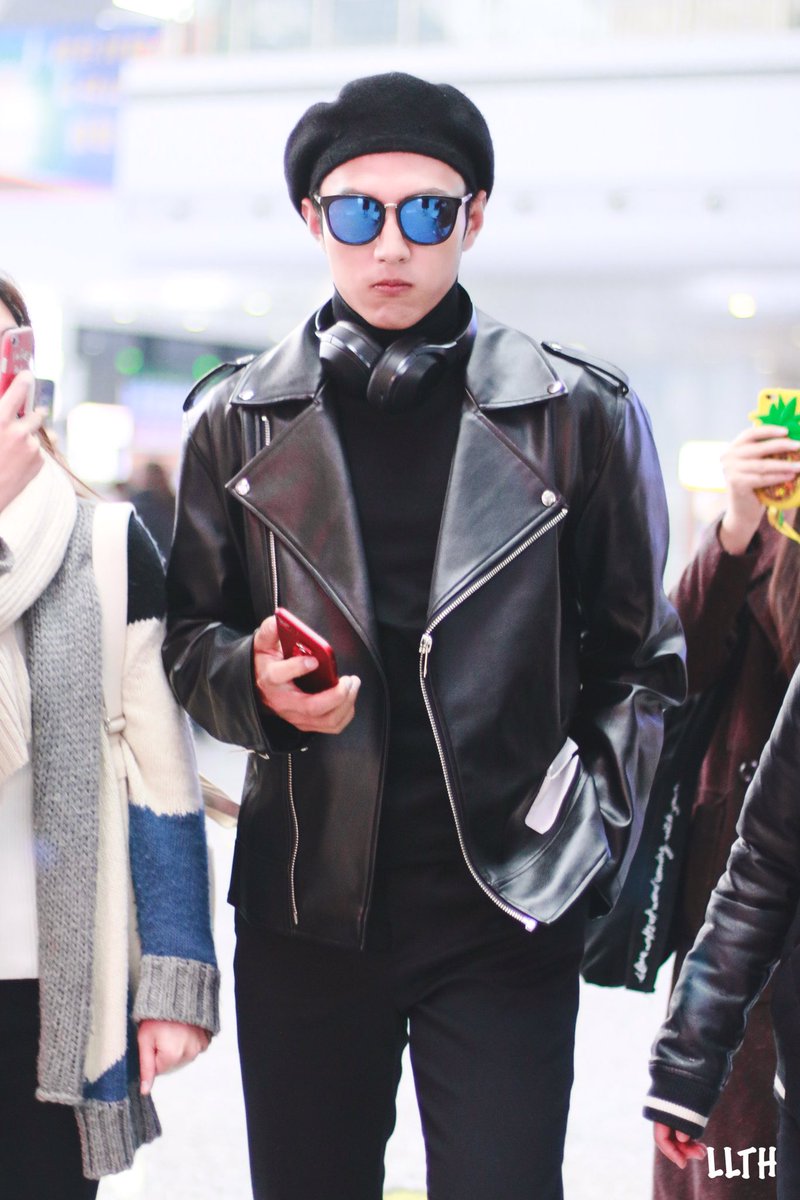 LeoLucas_TH's tweet photo. 171129 #杨业明 🚄 ningbo                                                #LeoLucas #양예밍 https://t.co/scFD8WoIfp
