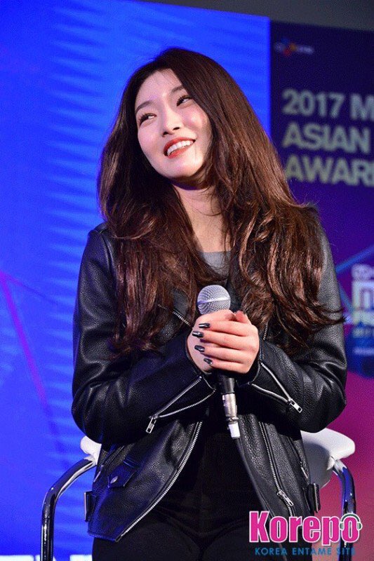 kchunghapics's tweet photo. a soft princess ♡ https://t.co/L0Eat3Czy9