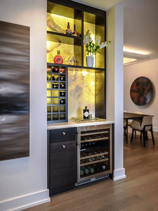 EnterDecor's tweet photo. Modern Cabinet Designing Ideas. π
#InteriorDesign #CrockeryUnit #BarCabinet #MiniBar #DiningRoom #KitchenRoom #ModernCabinetUnit #ModernLighting #InteriorDecoration #ModernDesignScheme #TrunkeySolution #ReferenceImage #EnterDecor https://t.co/WPAZA6TBeB