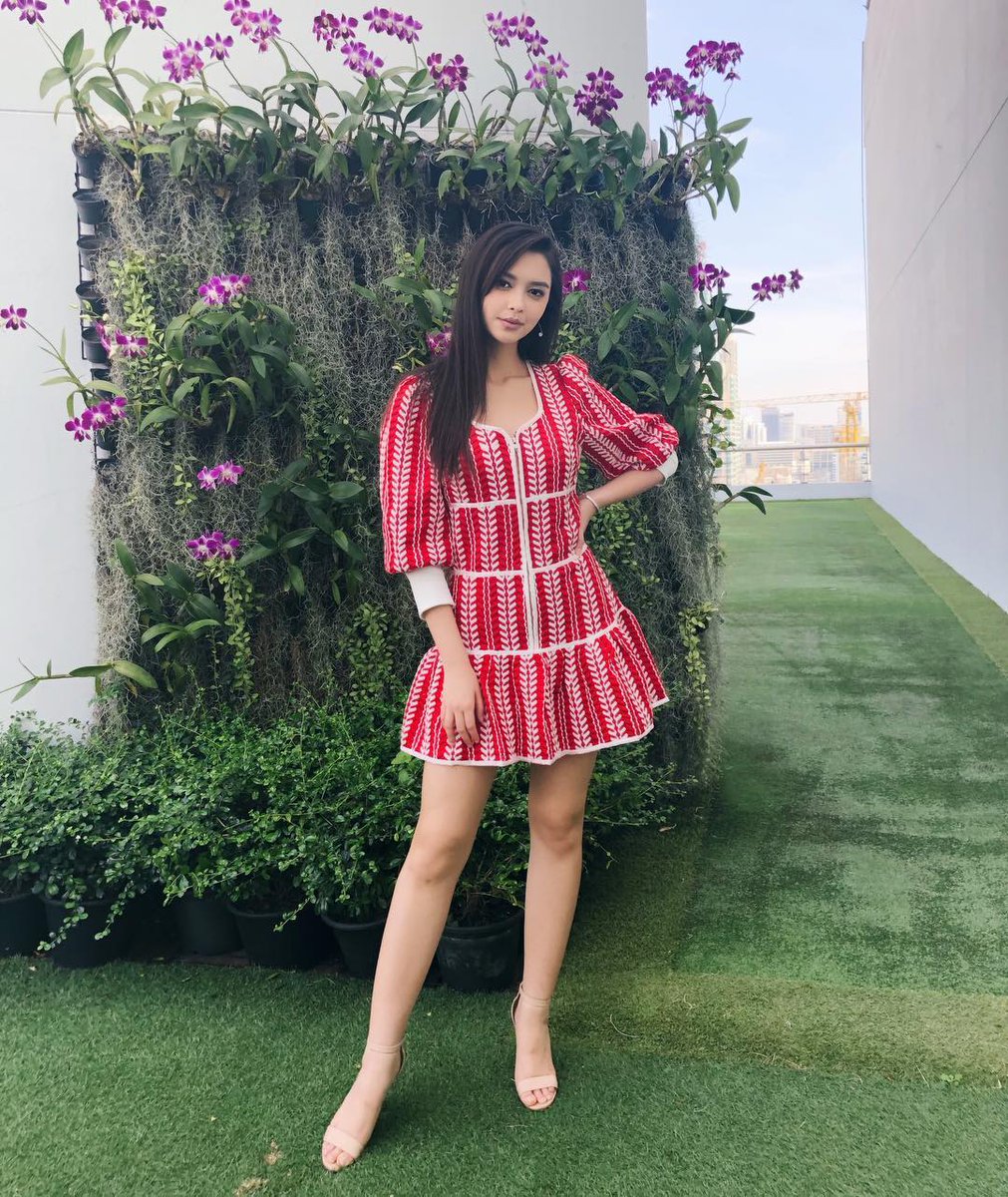 Couldn’t help but be a little festive during finals🎅🏼🎄 #bchurunway #bchugirls