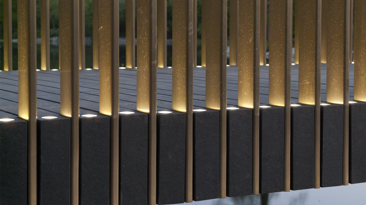 Sackler Crossing: A sinuous bridge of black granite pavers and cast bronze balustrades #architecture #engineering: instagram.com/p/BcARQ3VHeiD/…