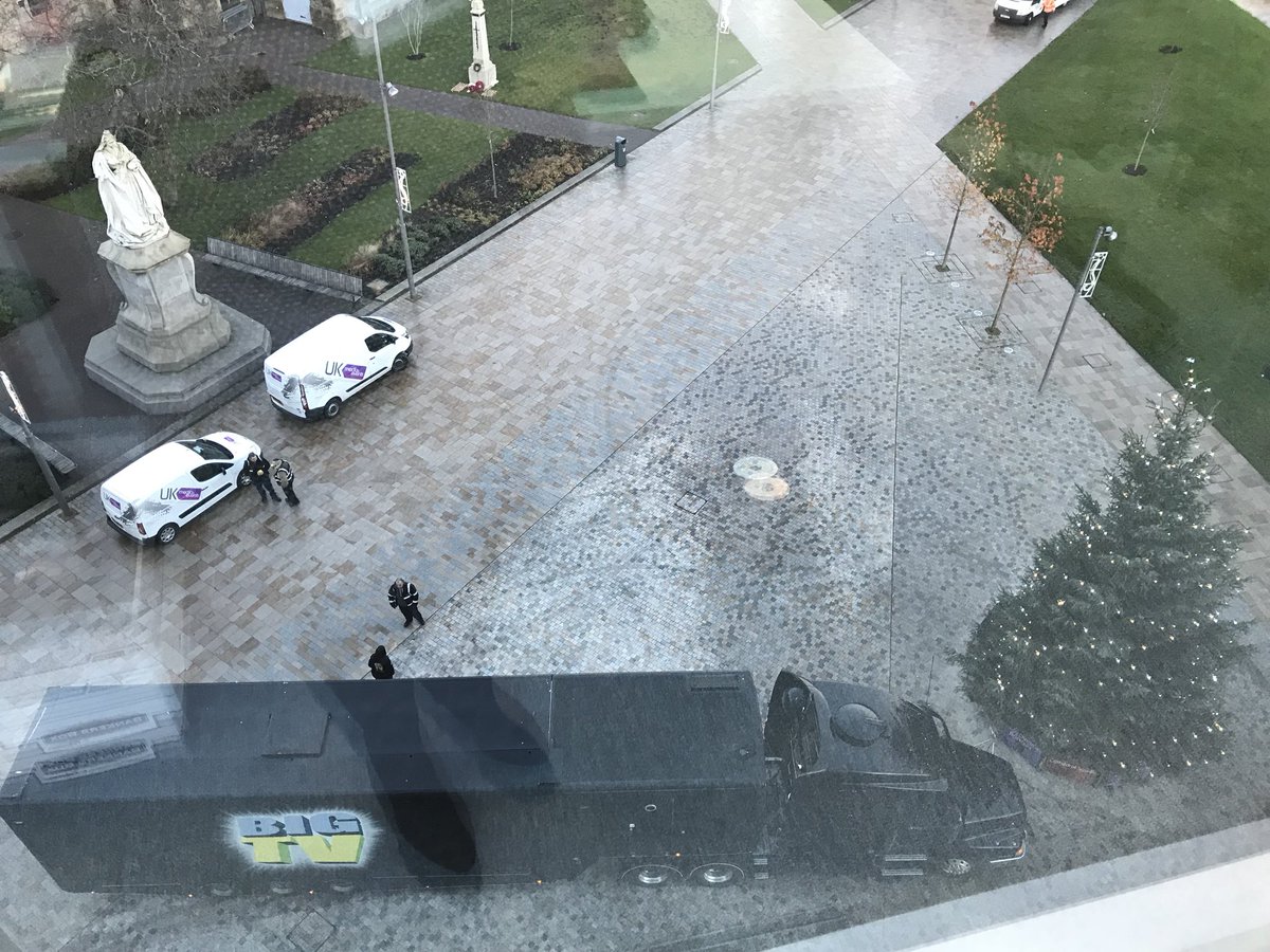 Amy_H_CM's tweet image. It’s action stations in Cathedral Quarter this morning with the imminent arrival of @gracedavies &amp;amp; @MrsSOsbourne from the @TheXFactor - be sure to pop up to floor 5 and say hello to @cumminsmellor! 😀 #GraceHasTheXFactor #VoteForGrace