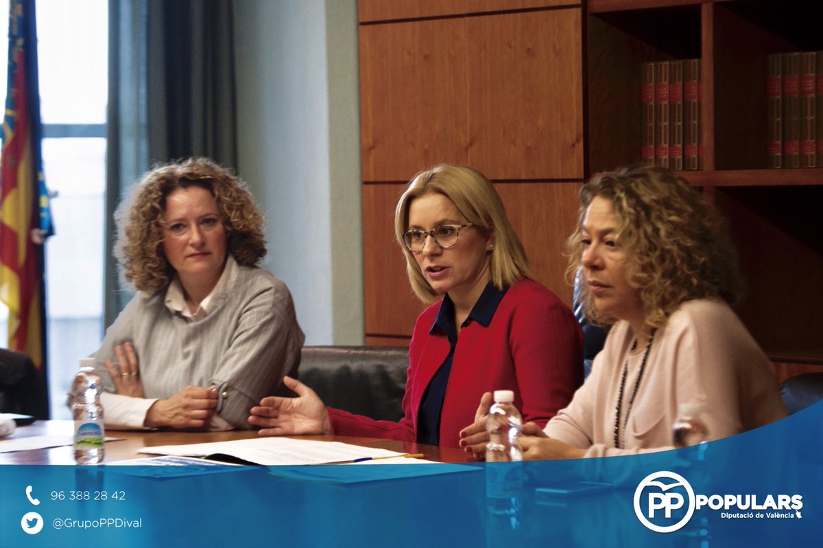 GrupoPPDival's tweet photo. 📸Ahir a torrent Mari Carmen Contelles junt a Reme Avia presentaren en Amparo Folgado Tonda els #PPresupuestosAbiertos 🔵 en #Torrent. Treballem junt els municipis.
#PPDIVAL #SíALesDiputacions https://t.co/1LQYUTT3xU