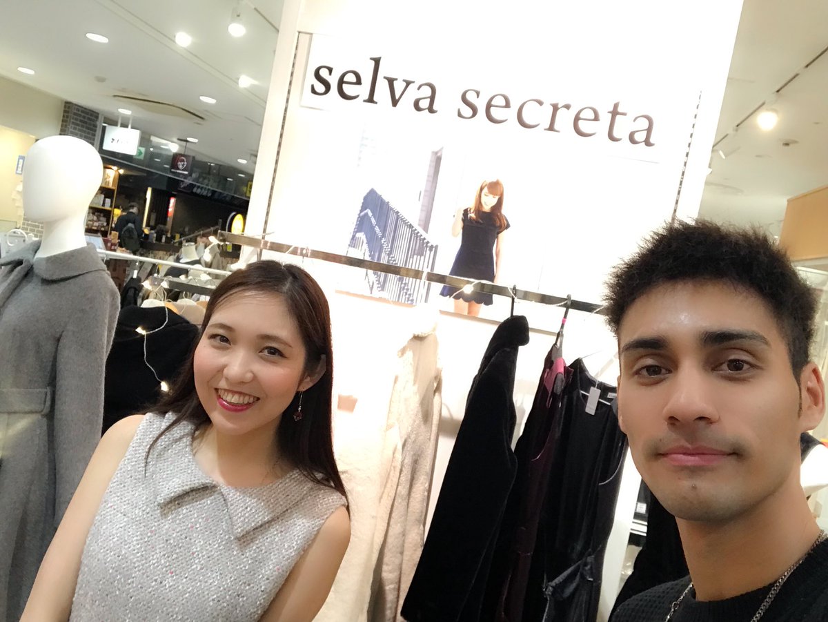 Rina U Tvitteri 川崎希さんのブランド Selva Secreta ラフォーレ原宿でお仕事してます 今日着てるのは Tweed Dress Gray Pink タレント Youtuber のネイボールと一緒に お店で待ってます 是非来て下さい Selvasecreta 川崎希 アレクサンダー