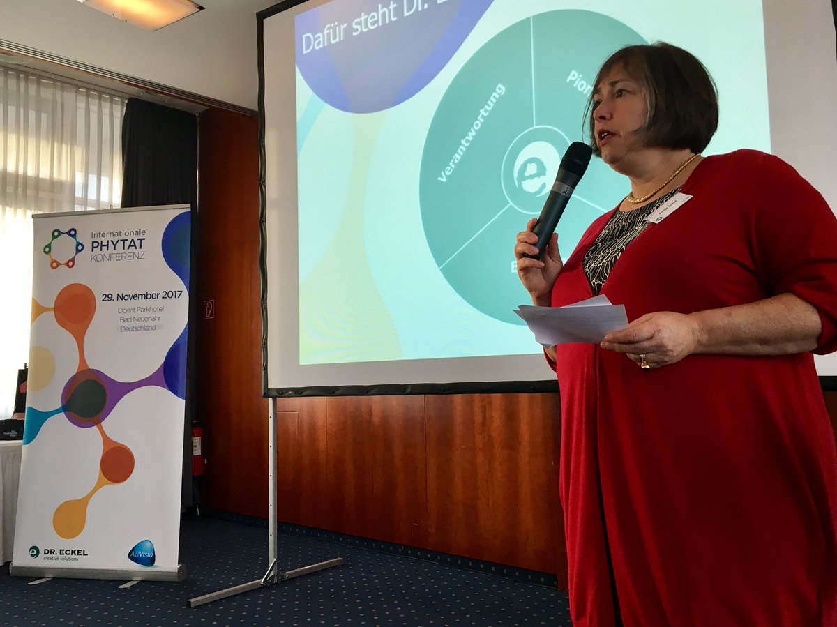 Dr_Eckel's tweet photo. Es geht los. Unsere Geschäftsführerin Antje Eckel eröffnet die #IPS3 @ABVista_EMEA @ABVista https://t.co/4Z8ZFCtoq3